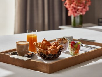 parkroyal monash melbourne