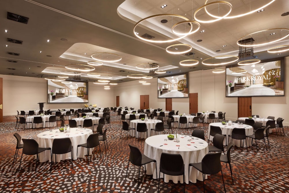 parkroyal monash melbourne