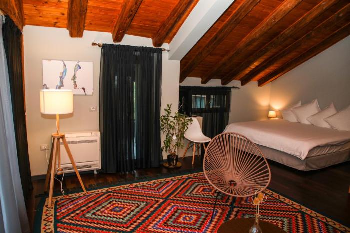 dims hotel and restaurant