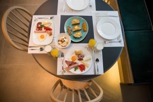 dims hotel and restaurant