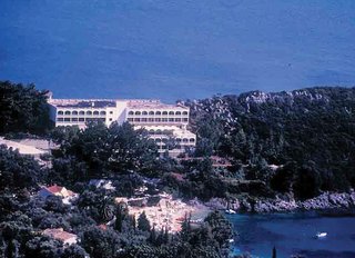 akrotiri beach resort hotel adult friendly