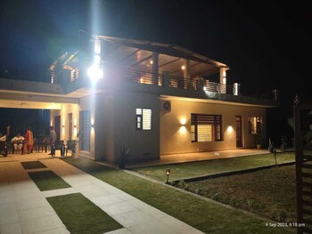aa hotels and resorts chandigarh panchkula