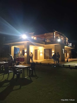 aa hotels and resorts chandigarh panchkula