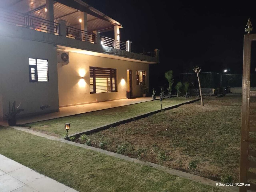 aa hotels and resorts chandigarh panchkula