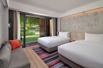 aloft bali kuta at beachwalk