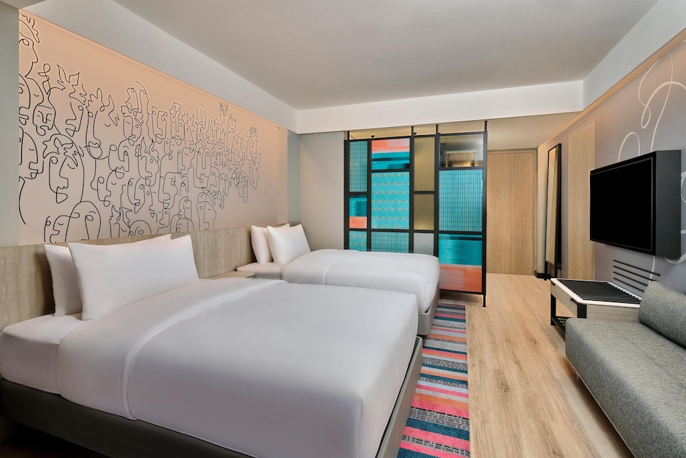 aloft bali kuta at beachwalk