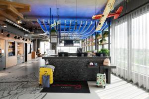 Moxy Cologne Bonn Airport,Porz>>Cologne,3 star