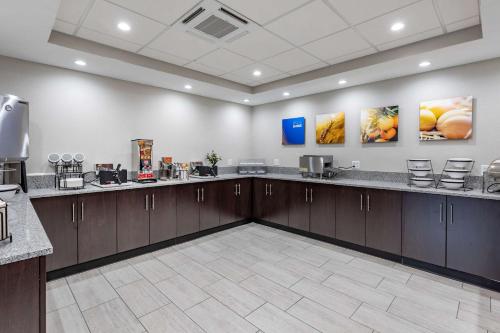 comfort suites st louis sunset hills