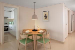 Staybridge Suites Dubai Internet City, An Ihg Hotel,Jumeirah>>Dubai,4 star