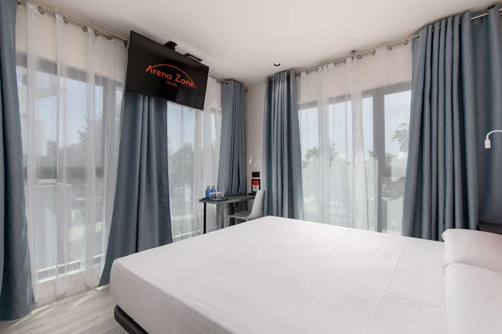Arena Zone Hotel,Valencian Community>>Valencia,3 star