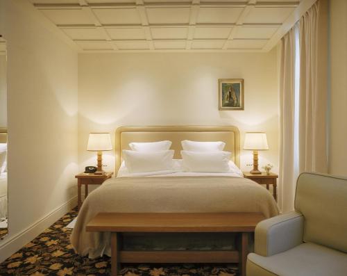 Chateau Voltaire,,5 star