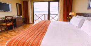 xelena hotel and suites