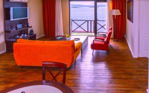 xelena hotel and suites