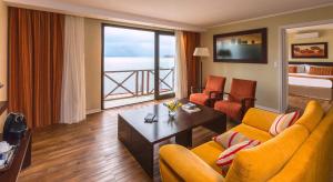 xelena hotel and suites