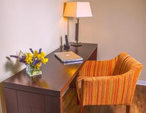 xelena hotel and suites