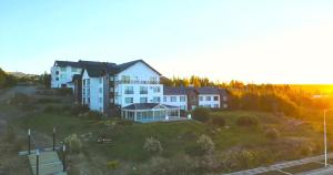 xelena hotel and suites