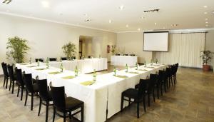 xelena hotel and suites