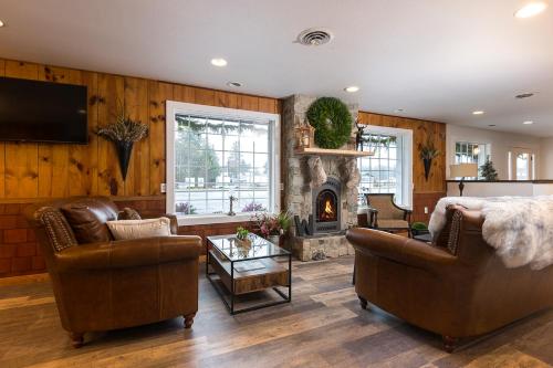 woodland inns