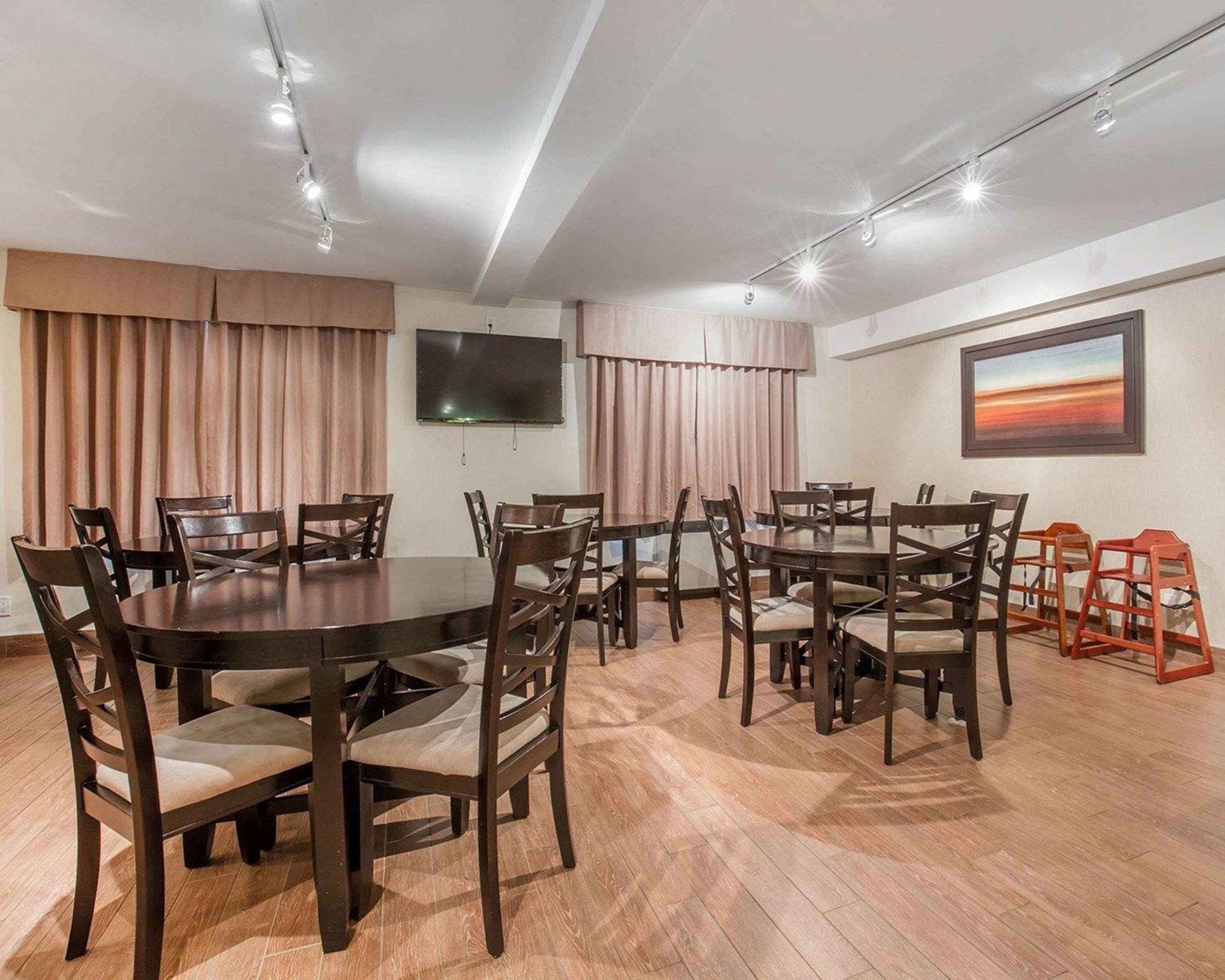 econo lodge taber