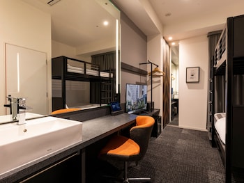 sequence suidobashi tokyo