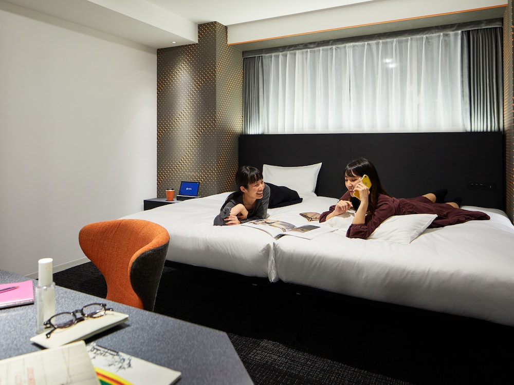 sequence suidobashi tokyo