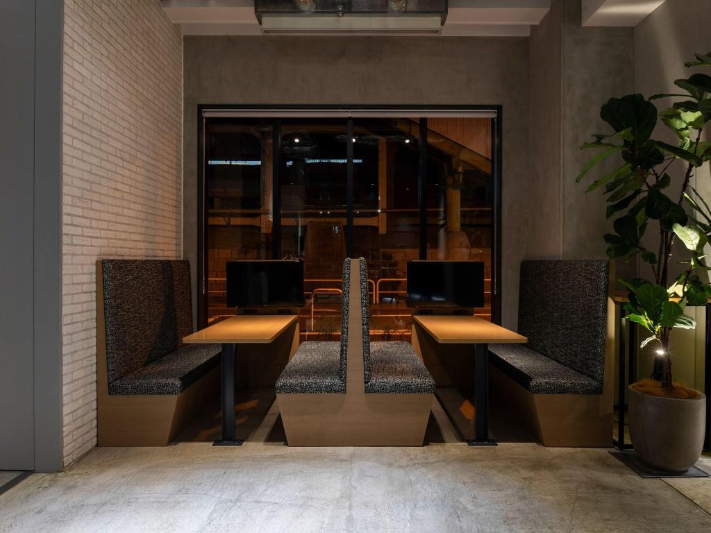 sequence suidobashi tokyo