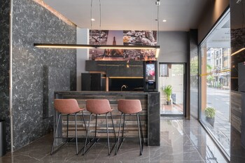 aspira gems center silom