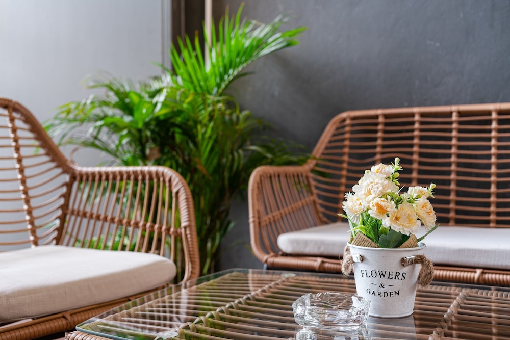 aspira gems center silom