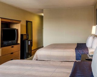 Suburban Studios Chester,Chester>>Bellwood,2 star