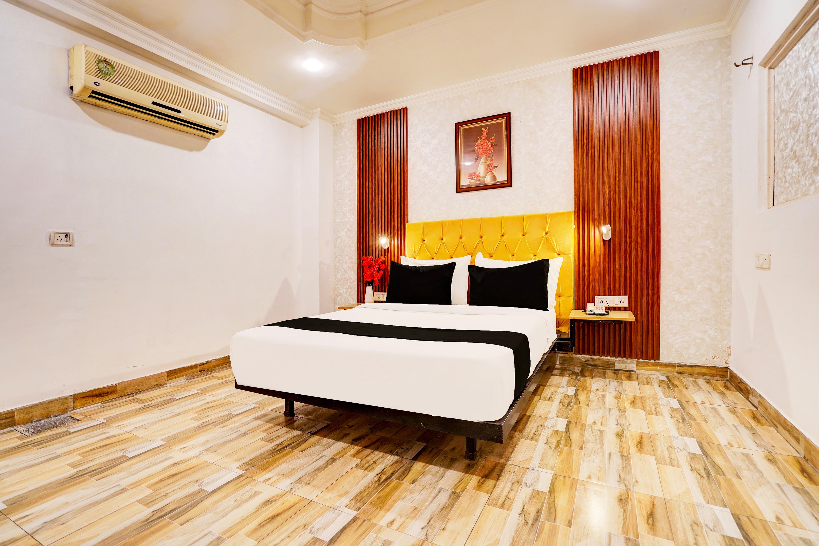 townhouse jageer palace near mayapuri chowk