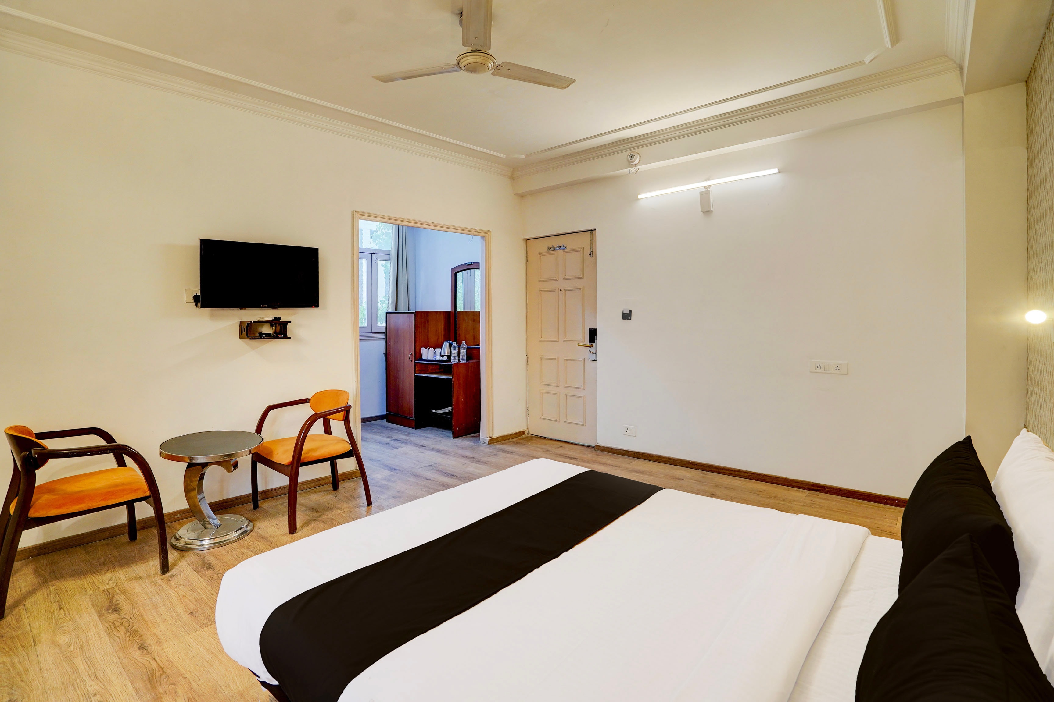 townhouse jageer palace near mayapuri chowk