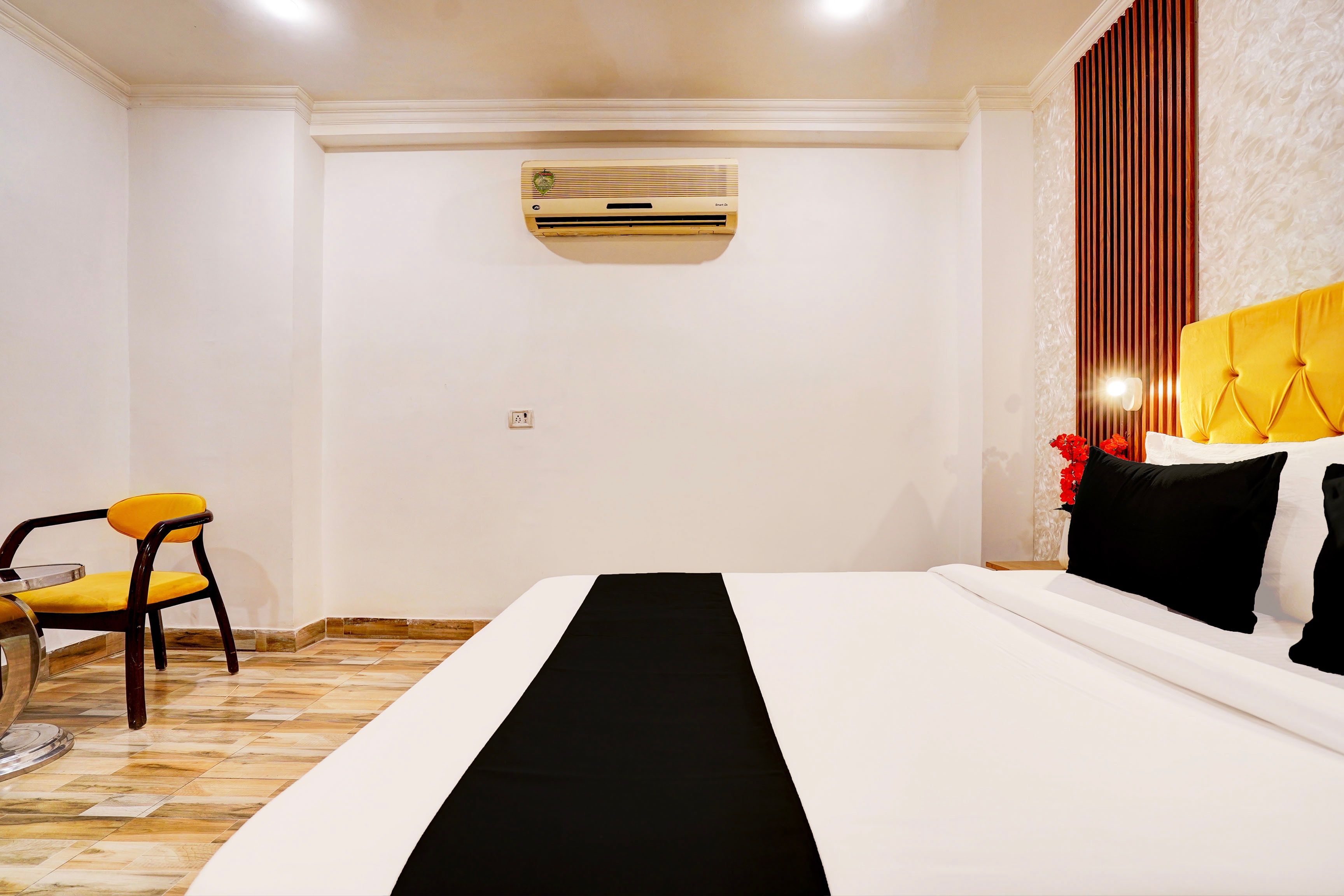 townhouse jageer palace near mayapuri chowk