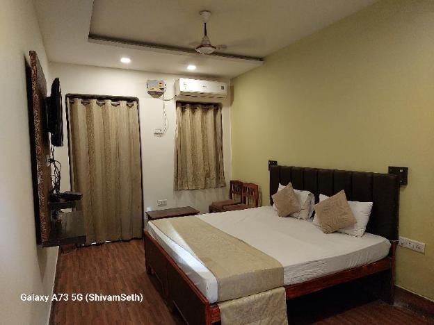 hotel gokul grand