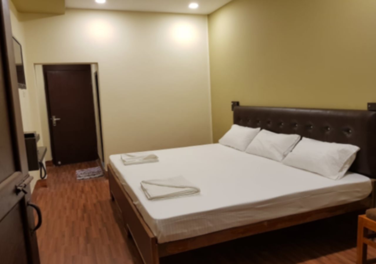 hotel gokul grand