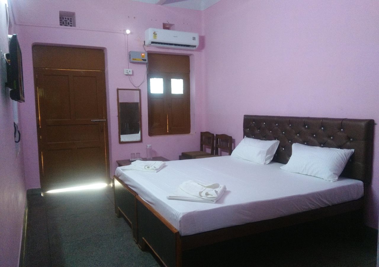 hotel gokul grand
