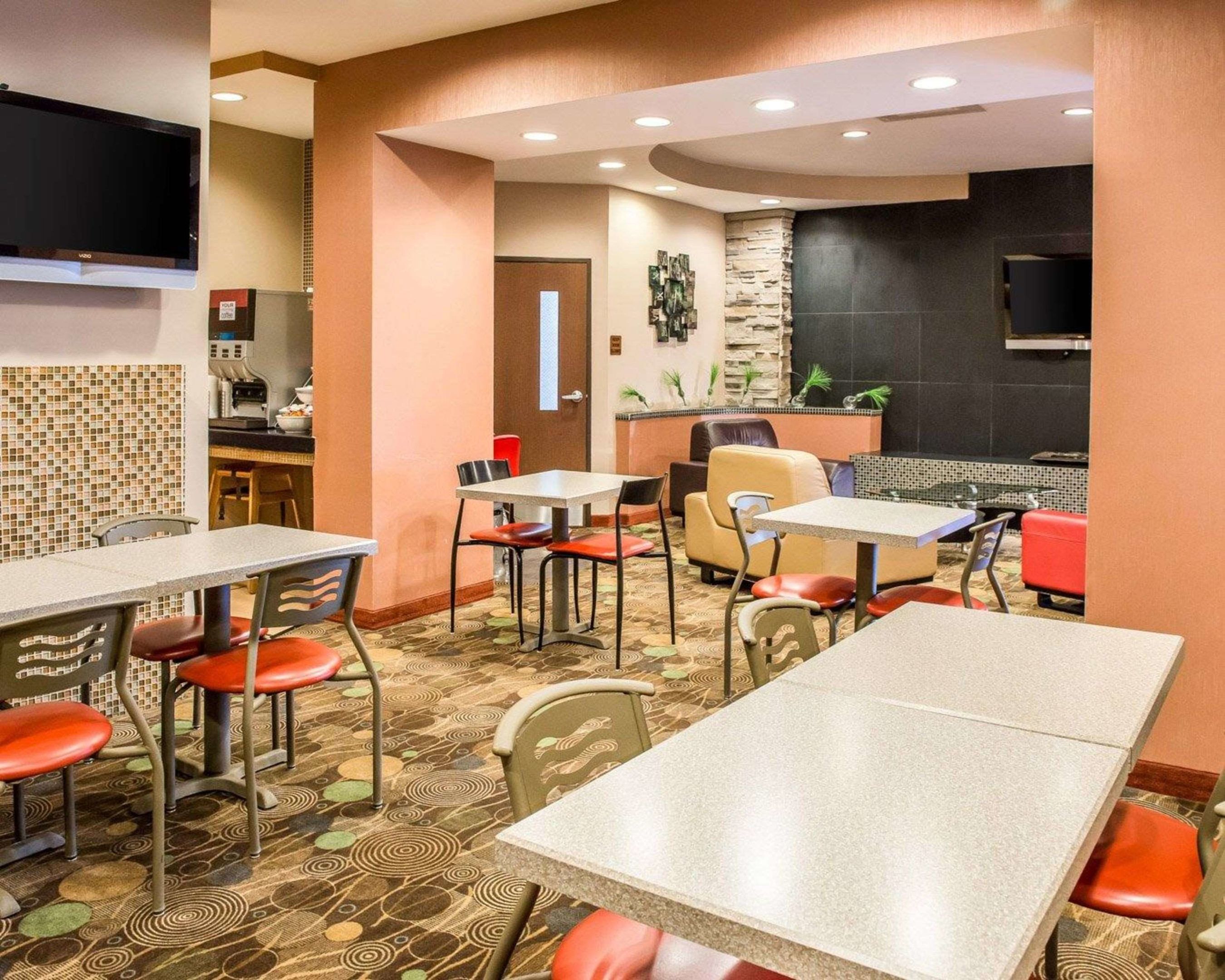 hometowne studios and suites by red roof washington