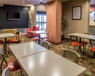 hometowne studios and suites by red roof washington