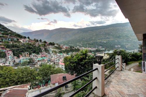 capital o 19499 shishamaati