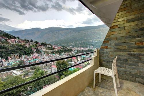 capital o 19499 shishamaati