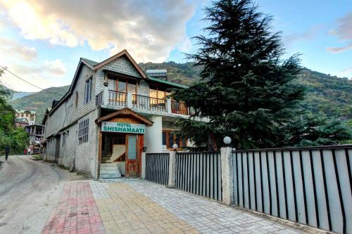 capital o 19499 shishamaati