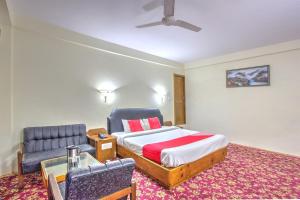 capital o 19499 shishamaati