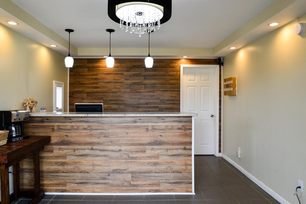 Oak Tree Inn,Richmond>>Irvine,2 star