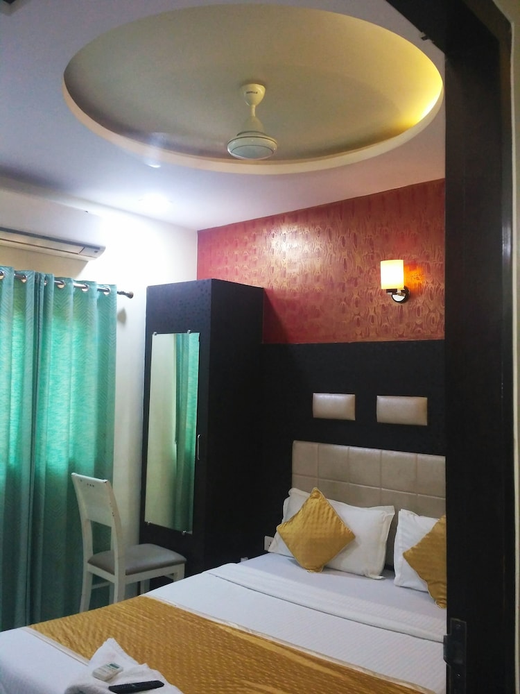 hotel avenue