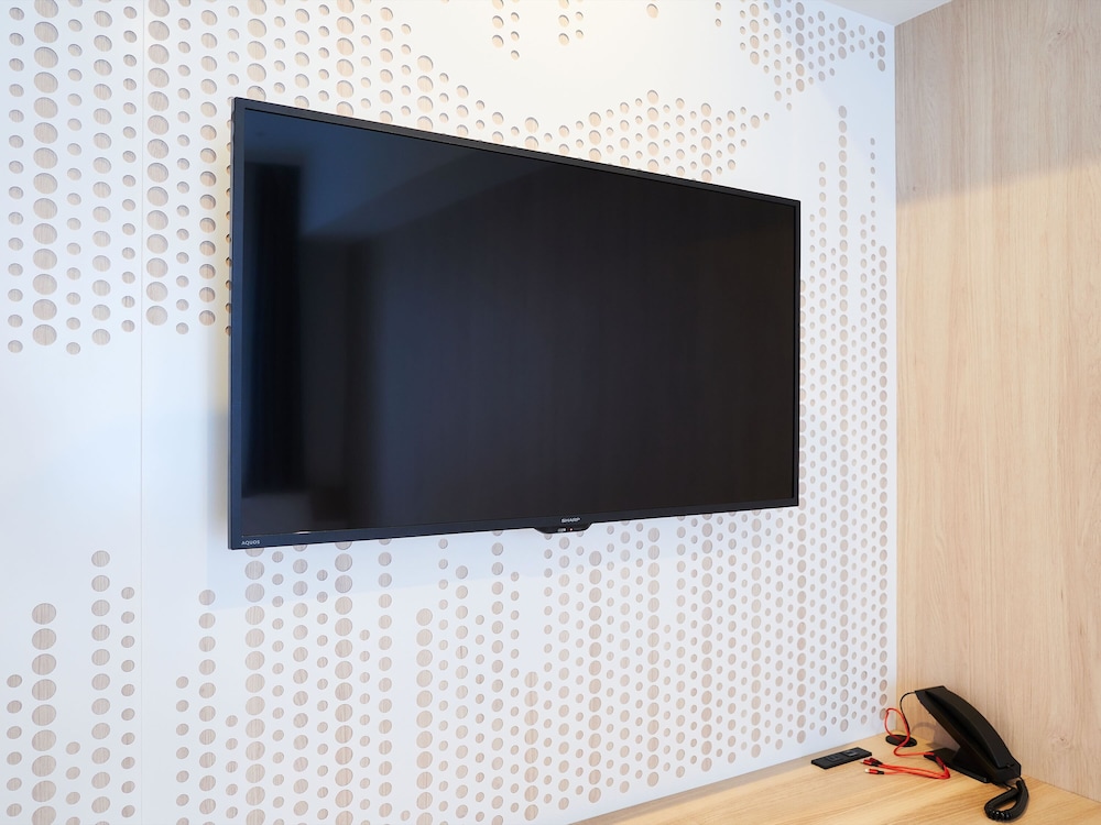 henna hotel komatsu ekimae