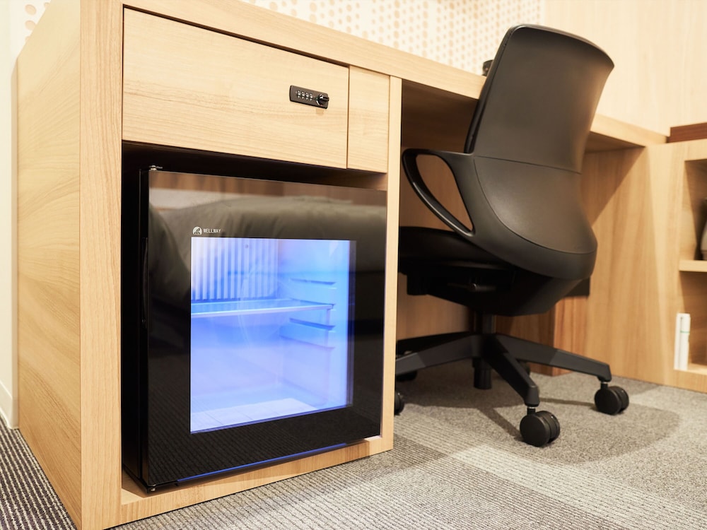 henna hotel komatsu ekimae