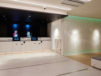 henna hotel komatsu ekimae