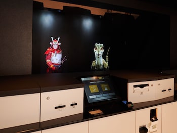 henna hotel komatsu ekimae