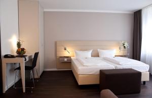 Manhattan Hotel,Frankfurt>>Bahnhofsviertel,4 star