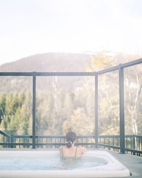 basecamp resorts revelstoke