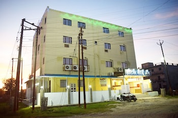hotel sai grand